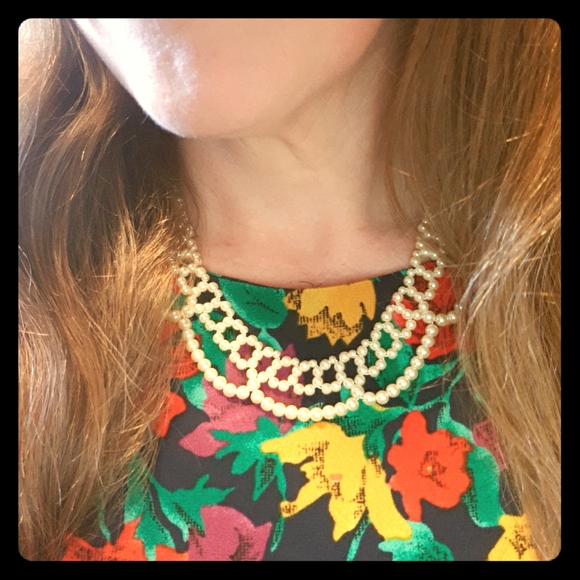 Jewelry - Pearl Bib Collar Necklace